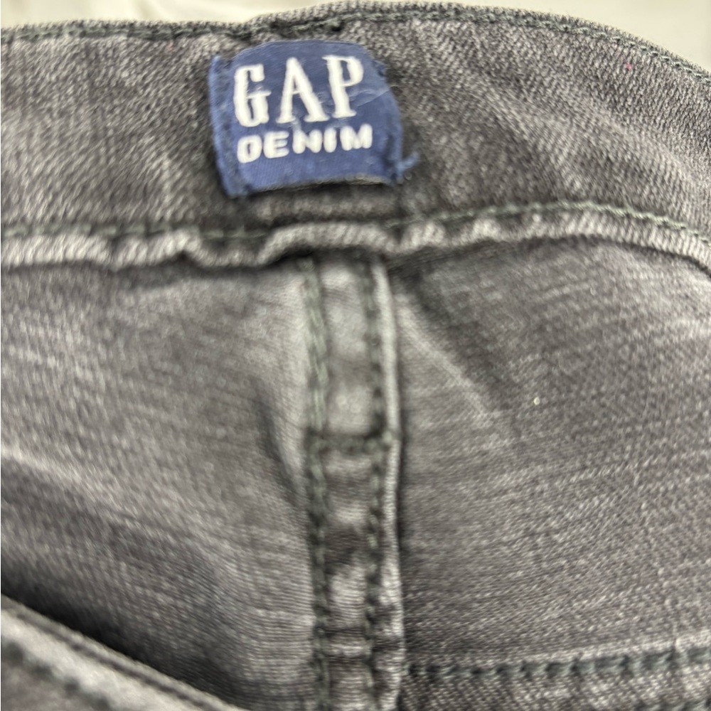 NWT GAP Women's Dark Gray Washed out Black Skinny Jeans Cropped Ankle, 32 Reg - Picture 3 of 10